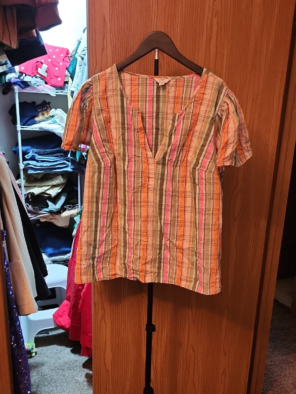 crown & ivy Multicolor Striped Short Sleeve Scoop Neck Top